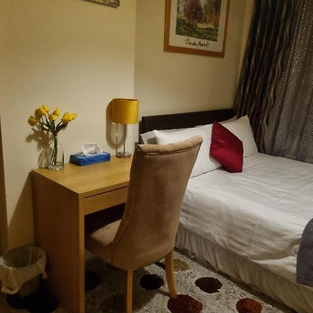 Brooks Homestay Дандолк Екстер'єр фото