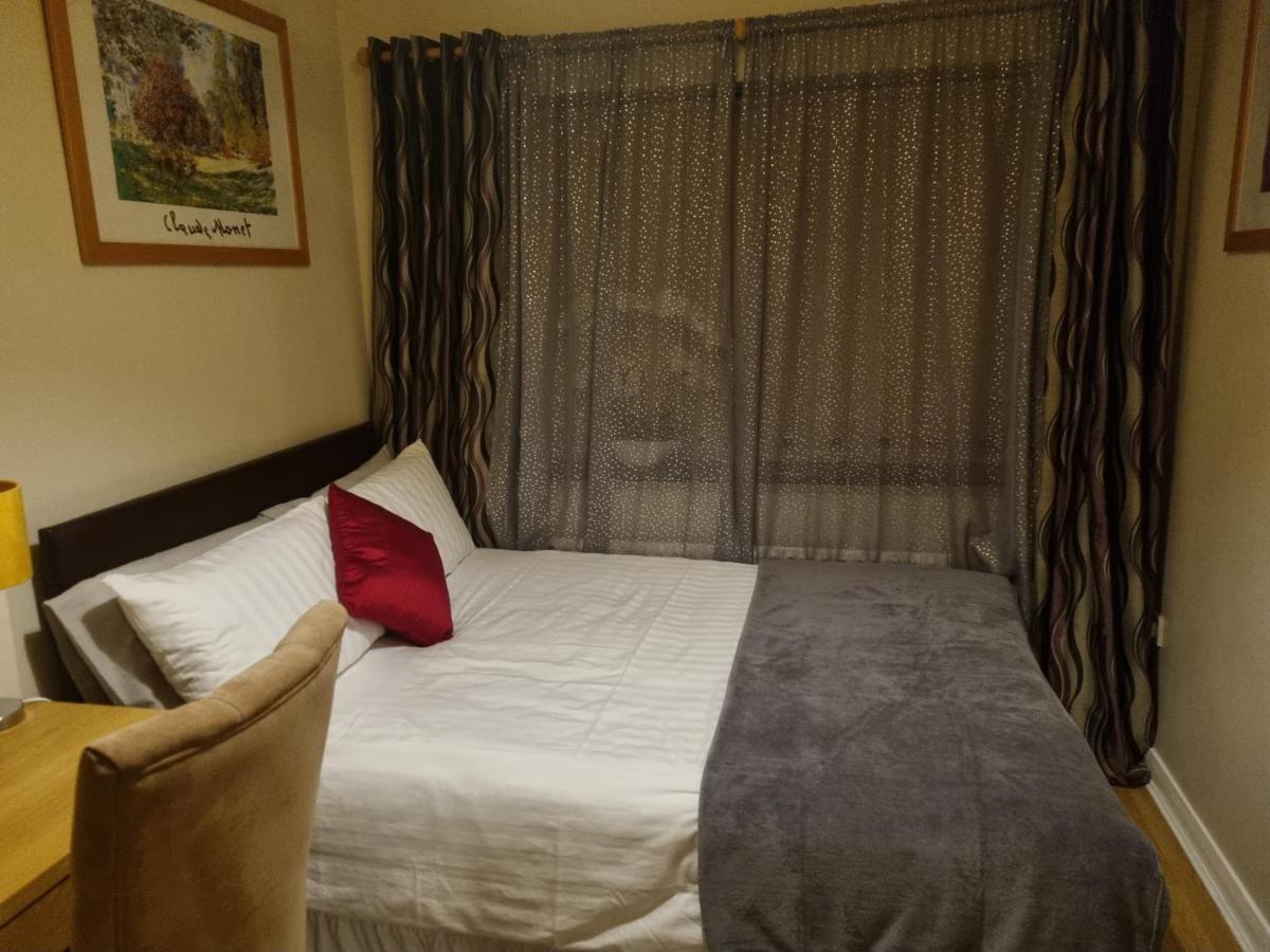 Brooks Homestay Дандолк Екстер'єр фото